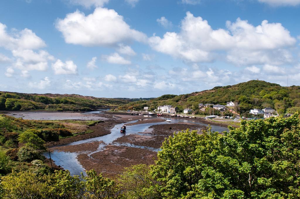 Atlantic Coast Hotel Clifden Bagian luar foto